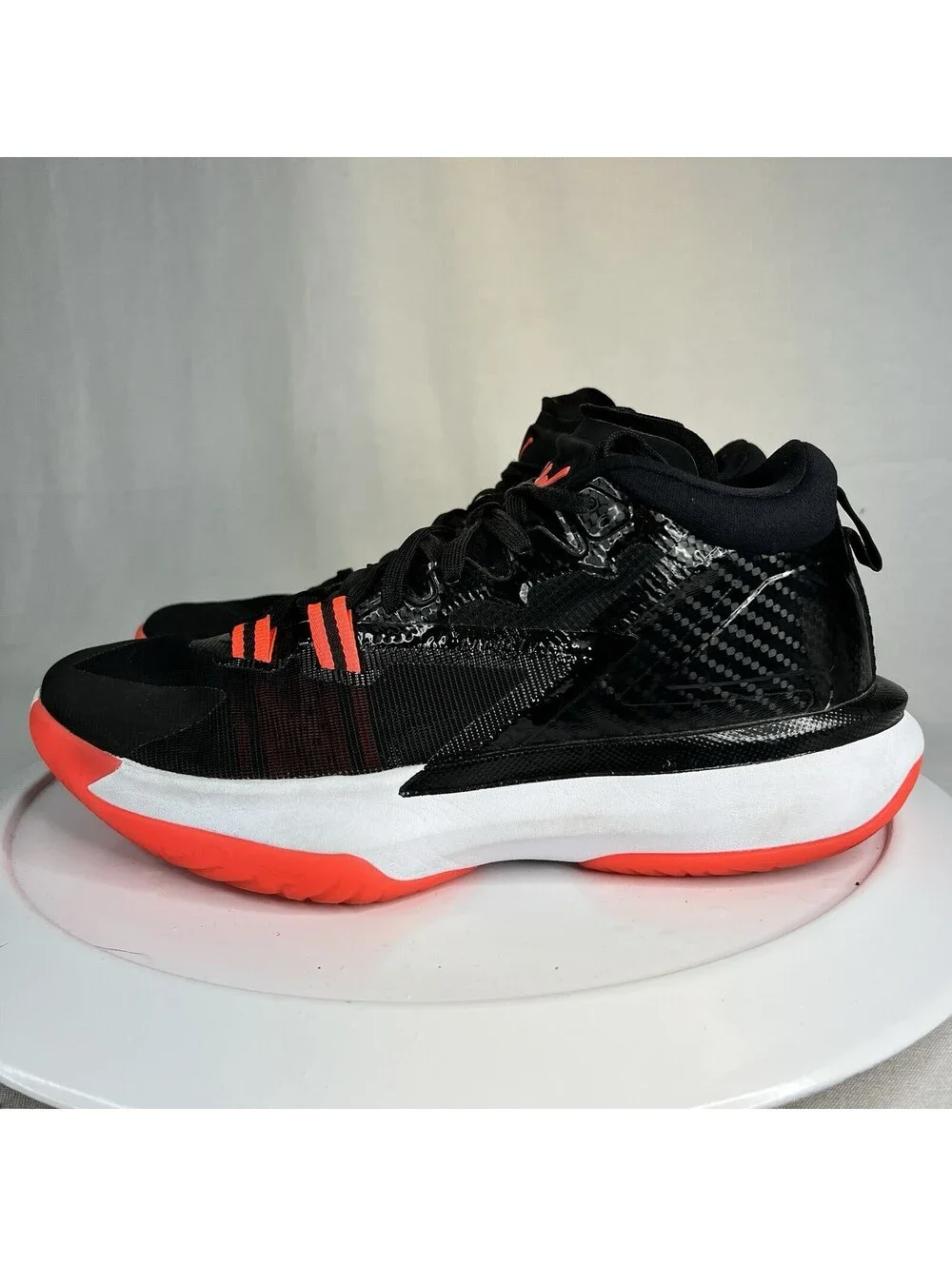 Nike Air Jordan Zion 1 Bloodline Size 10.5 Pre-Owned -See Pics